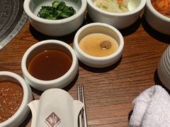-萨拉伯尔(燕莎友谊商城店)