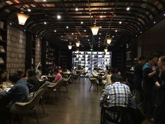 -钟书阁(松江泰晤士小镇店)