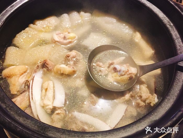 仁和四季椰子鸡音乐主题餐厅竹笙椰子鸡图片 - 第1张