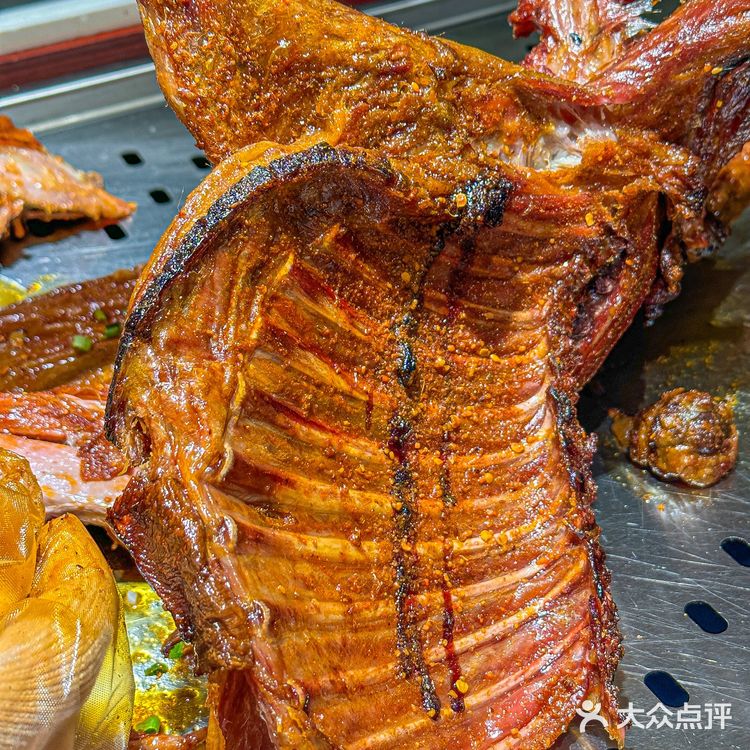 在武汉！沉浸式吃秋天的第一只烤全羊！