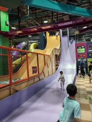 -欧酷世界动力星球(王府井奥莱UP TOWN店)
