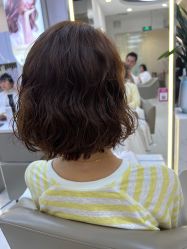 -虫二·专注健康烫染沙龙