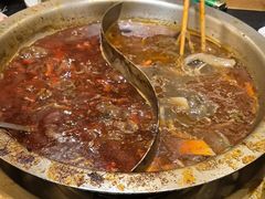 -沸炉重庆老火锅(军事博物馆店)