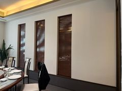 -梅花香里大酒店(郁金香路店)