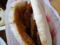 锅盔夹卤肉外-洞子口张老二凉粉(文殊院店)