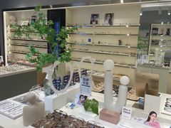 -视野联行眼镜·蔡司·尼康·豪雅·依视路(青浦宝龙店)