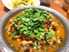 -老滇山寨•云南特色菜•地方菜•民族风情歌舞表演(金碧店)