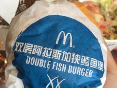 双层阿拉斯加狭鳕鱼堡-麦当劳(成都时代奥特莱斯店)