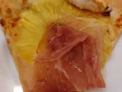 -城市大道红炉披萨烘焙坊