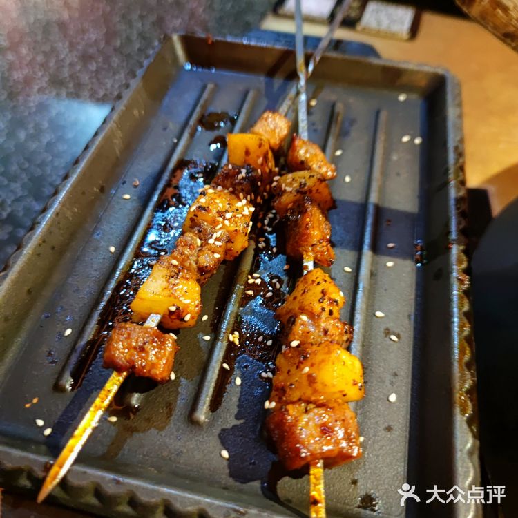 蛋糕、鲜花、礼包…什么店这么会过生日！