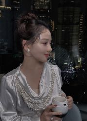 -明天见·化妆造型工作室
