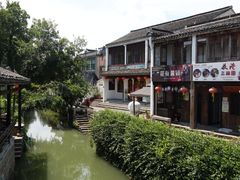 -丝绸小镇荻港古村