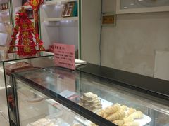 面包甜点陈列柜-上海哈尔滨食品厂(淮海中路店)