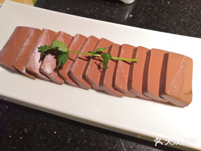 锅说一次用油重庆老火锅(来福士店)重庆鸭血图片