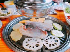 -唯成•韩国炭火烤肉 유성고기