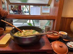 -银米·云南传统过桥米线(双廊黑金冠店)