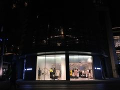 -URBAN REVIVO(欢乐海岸购物中心店)