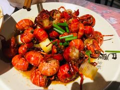 -巴厘龙虾·榜首油焖大虾(音乐学院·沿江酒馆店)