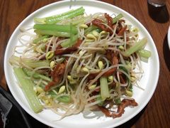 芹菜芽菜炒榆耳丝-十二舍·湯物素煮(江泰潤政店)
