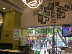 -佰搭果·广式茶餐厅(西华路店)