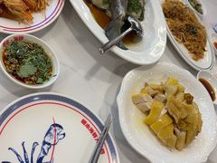 -明本湛江鸡•海鲜小厨(陈家祠店)