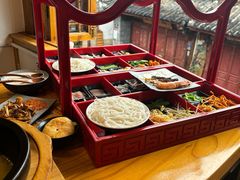 -勺子米线·云南传统小吃市集(四方街店)