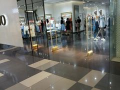 -URBAN REVIVO(济南世茂广场店)