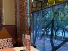 -意卡菲·欢乐聚会餐厅(华侨店)