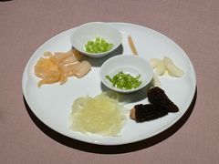 酸汤西施舌-新荣记(南京西路店)