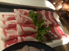 -老牌坊云南鱼豆花火锅(哈西万达店)