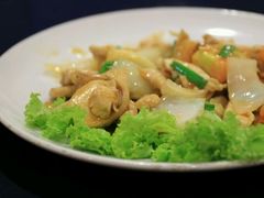 -Neary Khmer Restaurant