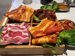 -韩国屋炭火烤肉(时代广场店)