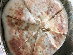 丽江粑粑-阿婆情腊排骨火锅(金虹路店)