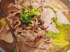 跷脚牛肉-肖四女乐山跷脚牛肉(世博源店)