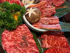 -炼火烤肉店