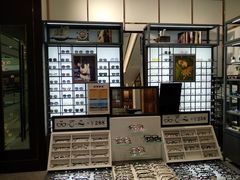 -回瑞眼镜·蔡司·依视路官方授权店(广益路万达店)