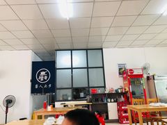 -阿弟早茶大排档(九村店)