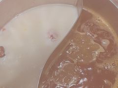 -洪氏嗨捞·猪肚鸡火锅(阳光天地店)