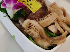 -三头牛·潮汕牛肉生蚝火锅 (夏湾店)