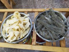 -阿妈土锅鸡