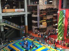 -蒙特利亲子乐园