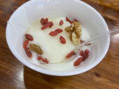 正宗牦牛酸奶-乡土特色.冷锅鱼.牦牛肉汤锅