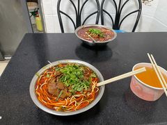 红油牛肉面-薛记襄阳香辣牛肉面(平安路店)