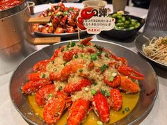 -巴厘龙虾·榜首油焖大虾(音乐学院·沿江酒馆店)