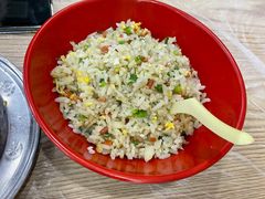 -江城燕子大排档(江汉路步行街店)