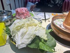 -洞庭洲·防空洞火锅·铜锅涮肉·烧烤(新百广场店)