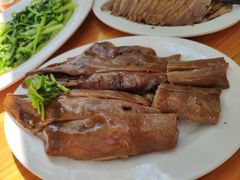 鹅头-乌文新澄海卤鹅店