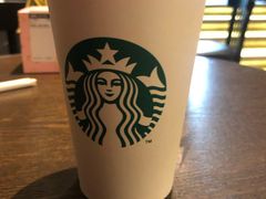 -星巴克臻选(南京金茂览秀城店)