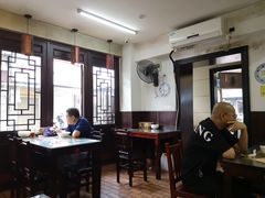 大堂-长人馄饨铺(解放街店)