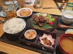 岩烧雪花牛肉定食-味太助·银饭食堂(中华城店)